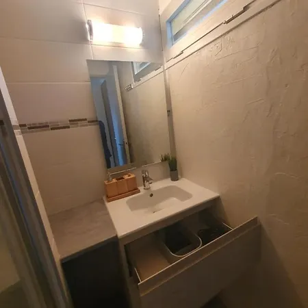 Apartment Appt 4 Pers, Refait A Neuf 2022, Terrasse, Parking